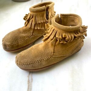 MINNETONKA Suede BOOTIE